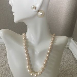 Pretty pearl set - my favorite